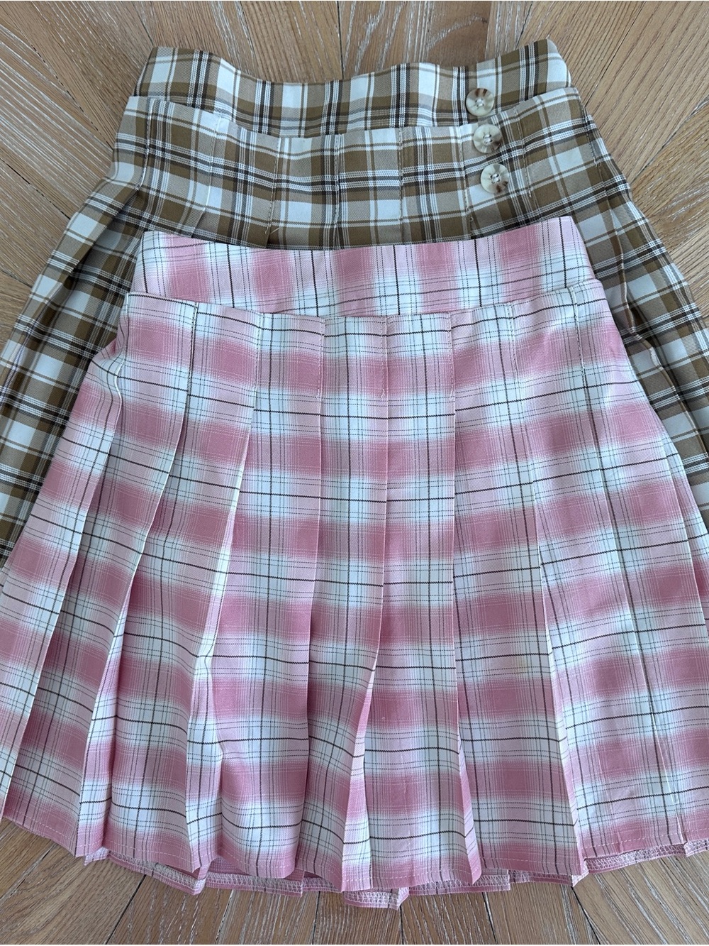 XS-Tween, Plaid Pleated Mini Skirts - Pink and White + Beige and White